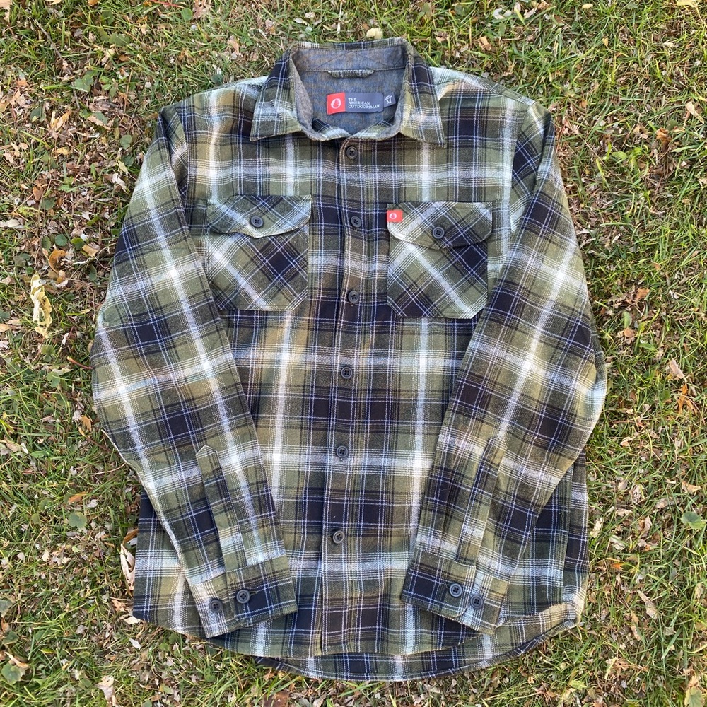 Men’s flannel men’s size M